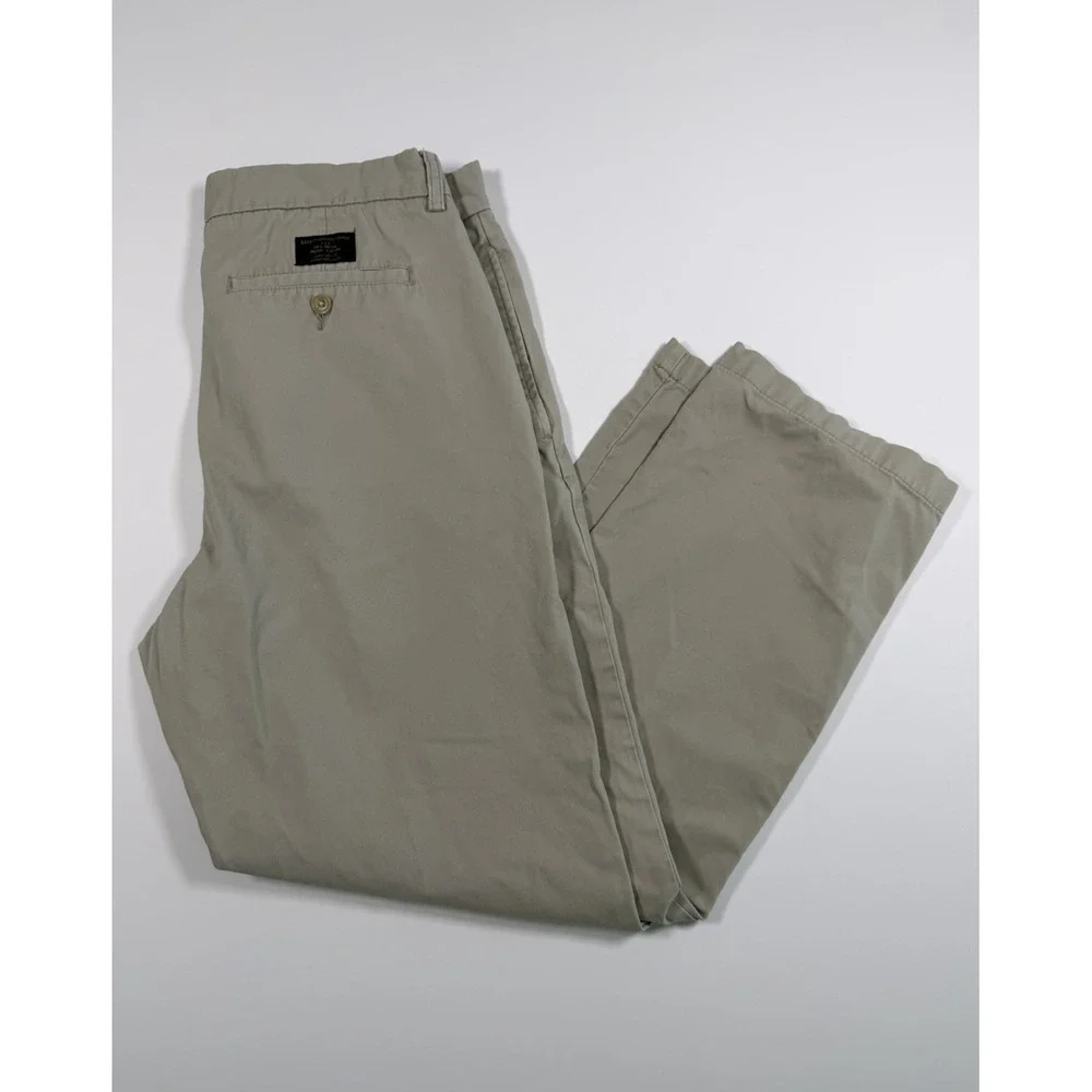 Banana Republic Gavin Fit Mens Cotton Chino Pants Khaki 35x30 Relaxed Straight